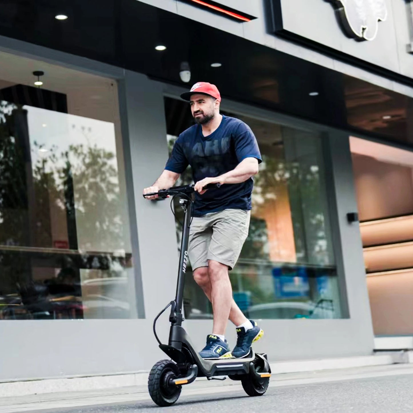 HEZZO 48V 1600W 18Ah Electric Scooter
